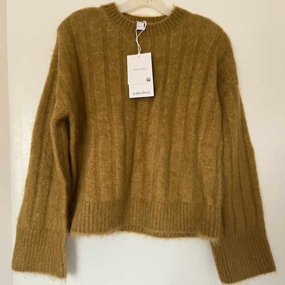 & Other Stories Supersoft Camel Mohair Crew Neck Sweater - Picture 5 of 7